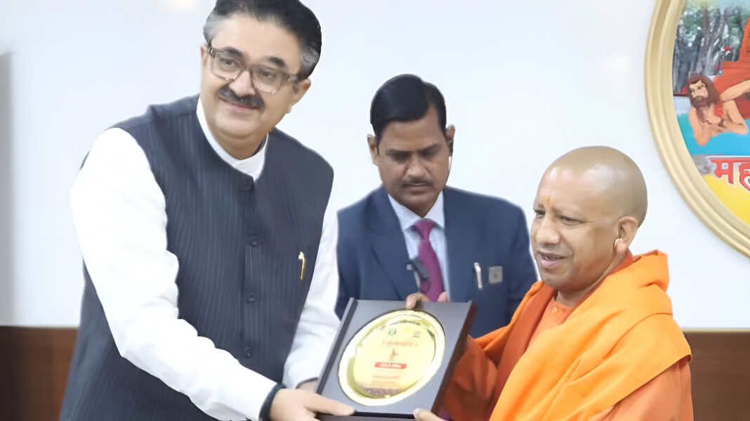 Yogi Adityanath ने महाकुंभ को सनातन का महापर्व क्यों बताया