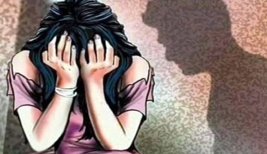 नशे में बेटे ने मां के साथ की छेड़खानी, पुलिस ने दर्ज किया मुकदमा