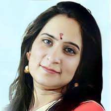 डिजिटल दुनिया का मानसिक बोझ: जब स्टेटस छीनने लगे चैन