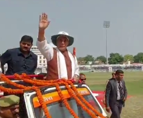 भारत हर खेल में आगे बढ़ता जा रहा हैः रक्षामंत्री