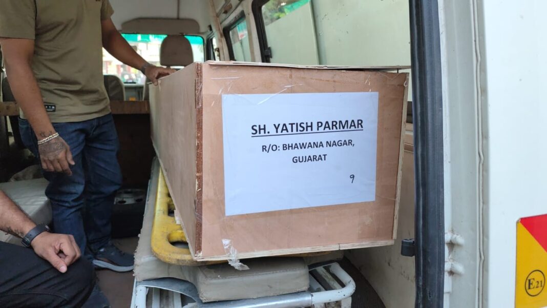 पहलगाम आतंकी हमले में मारे गए तीनाें का किया गया अंतिम संस्कार