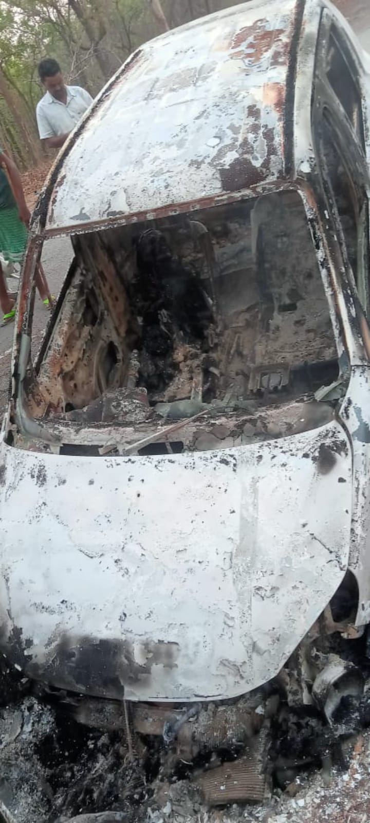 कोरबा :कार अनियंत्रित होकर गड्डे में गिरी, चालक की जलकर मौत