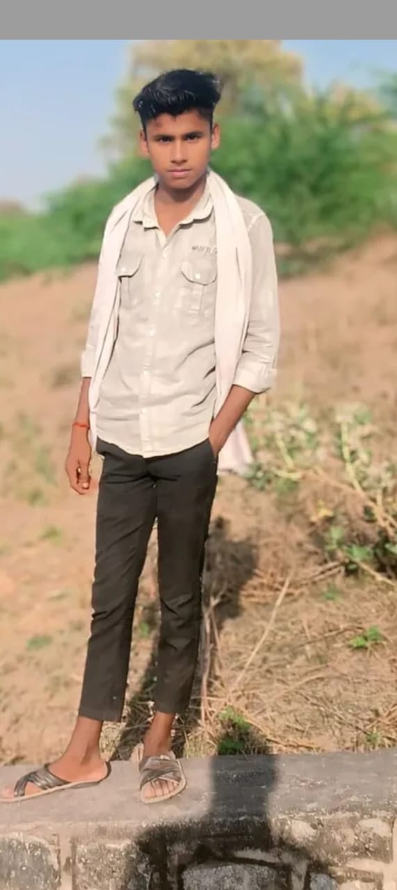 केन नदी में नहाते समय किशाेर की डूबकर माैत