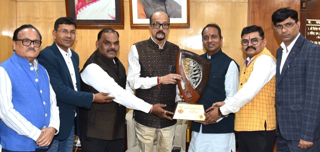 रेडक्रॉस की भूमिका अधिक सशक्त और प्रभावी बनाने के लिए कार्य करें : राज्यपाल डेका