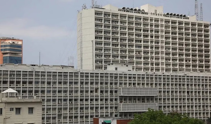 ढाका में सचिवालय कर्मचारियों ने अध्यादेश के विरोध में एक घंटे तक नहीं किया कामकाज