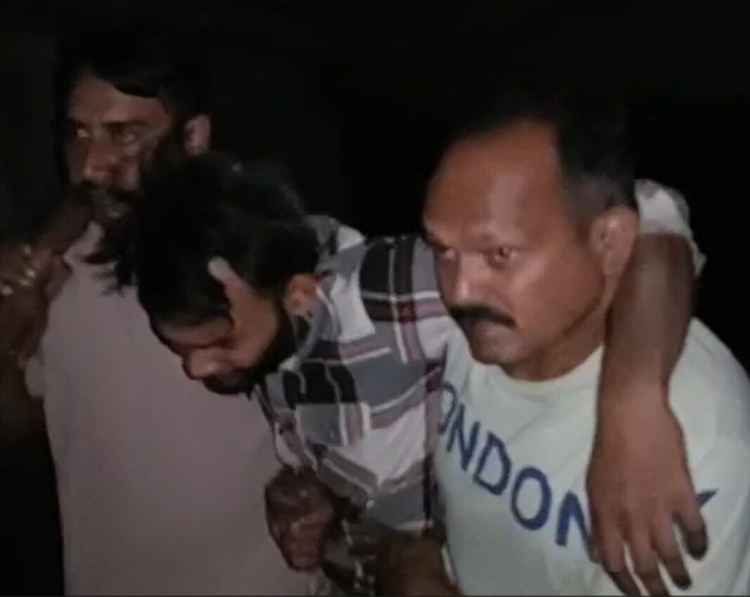 मुठभेड़ में बदमाश गिरफ्तार, गोली लगने से घायल