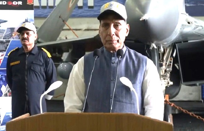 भारत ने पाकिस्तान के खिलाफ ऑपरेशन ‘सिंदूर’ अपनी शर्तों पर रोका : राजनाथ