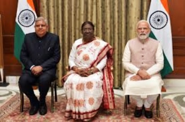 राष्ट्रपति, उपराष्ट्रपति, प्रधानमंत्री ने सिक्किम के लोगों को राज्य दिवस पर बधाई दी