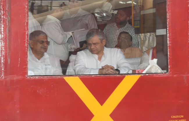 अश्विनी वैष्णव पटना से जमालपुर रवाना, 11 बजे करेंगे रेल इंजन कारखाना का निरीक्षण