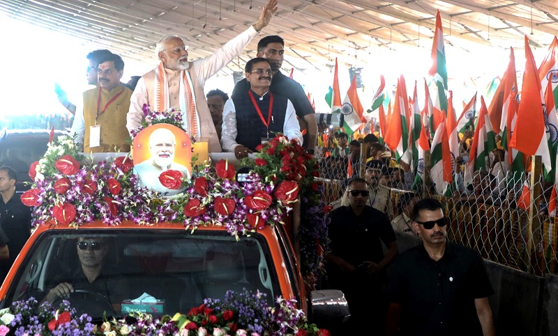 (अपडेट) महिला सशक्तीकरण महासम्मेलन में भोपाल पहुंचे प्रधानमंत्री, प्रदर्शनी का किया अवलोकन