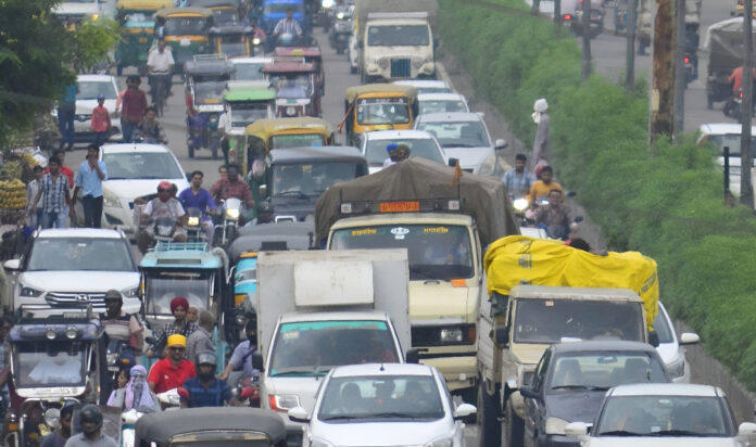 Traffic-was-hit-at-National-Highway-near-Jalandhar_1690655516501_1742980218335 (1)