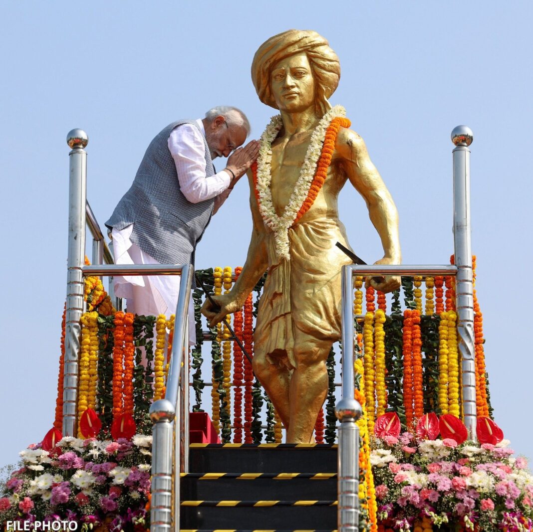 प्रधानमंत्री ने भगवान बिरसा मुंडा को उनके बलिदान दिवस पर श्रद्धांजलि दी