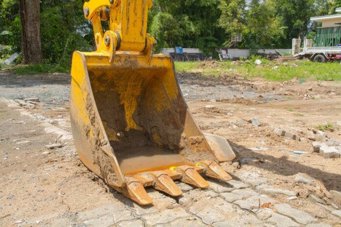backhoe-digger_1388-576
