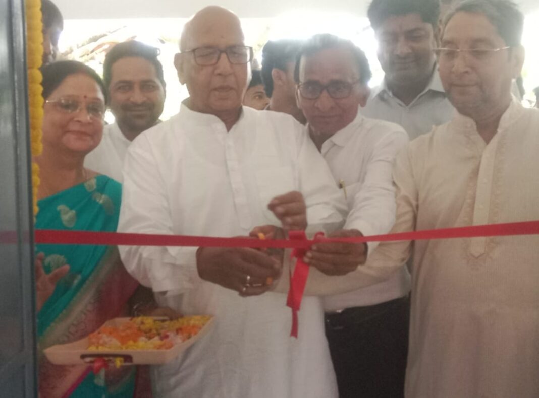 पूर्वी सिंहभूम: विधायक सरयू राय ने जेकेएस इंटर कॉलेज के तिमंजिला भवन का किया उद्घाटन