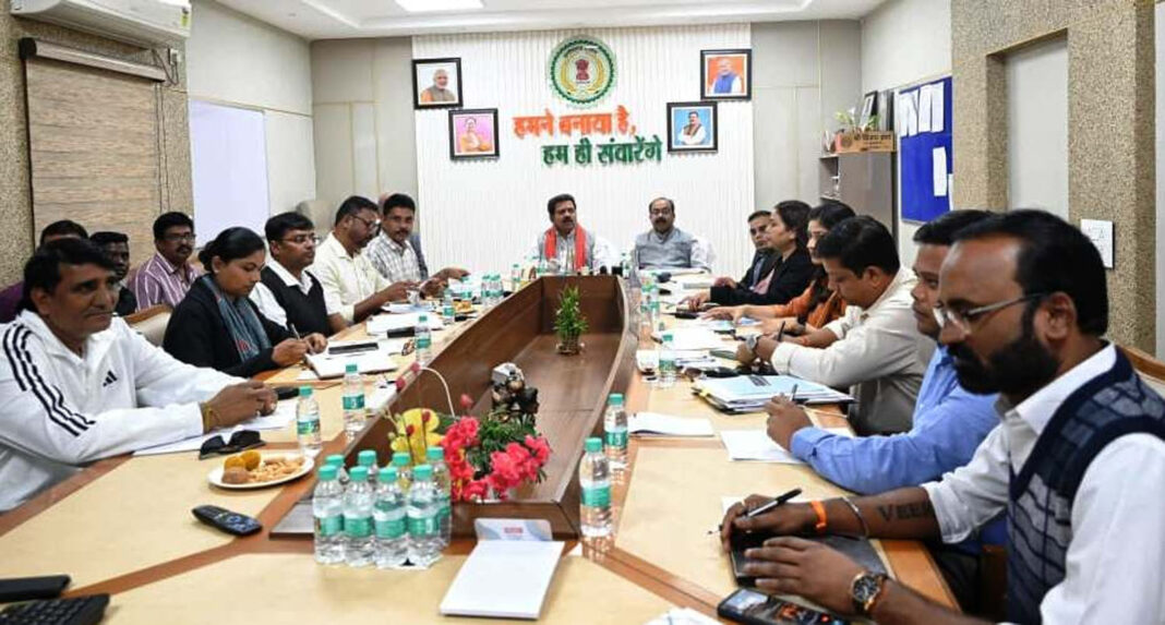 बस्तर ओलंपिक 2025: संभाग स्तरीय प्रतियोगिताएँ 11 से 13 दिसंबर तक, तैयारियों की समीक्षा पूरी