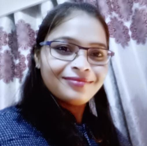 मुरादाबाद एसआईआर गणना फॉर्म वितरण: बीएलओ ने घर-घर बांटे 2 लाख से अधिक प्रपत्र