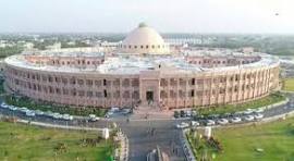 सड़क हादसों पर हाईकोर्ट सख्त: असमयिक मौतों पर चिंता, केंद्र और राज्य सरकार से मांगा जवाब