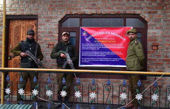 श्रीनगर में ड्रग माफिया पर बड़ी कार्रवाई, 75 लाख की संपत्ति कुर्क