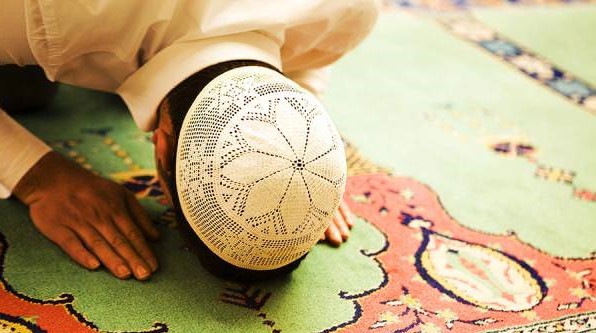 अल-फलाह मस्जिद के इमाम की गिरफ्तारी से तहलका; जुमा में हाफिज ने अदा कराई नमाज, किरायेदार वेरिफिकेशन की सीख