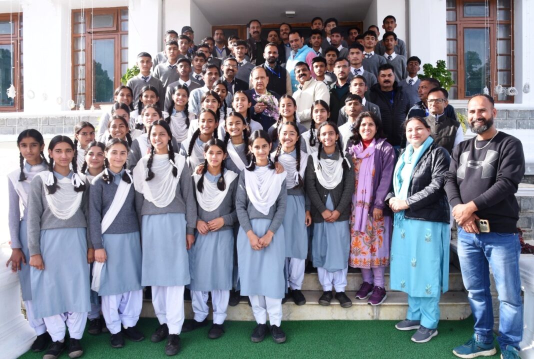 युवाओं को संसदीय कार्यप्रणाली समझना आवश्यक: विधानसभा अध्यक्ष कुलदीप पठानिया