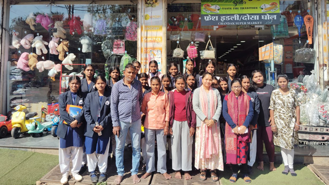 सेजस की छात्राओं ने सुपरमार्केट में सीखा रिटेल का हुनर, मिला व्यावहारिक ज्ञान
