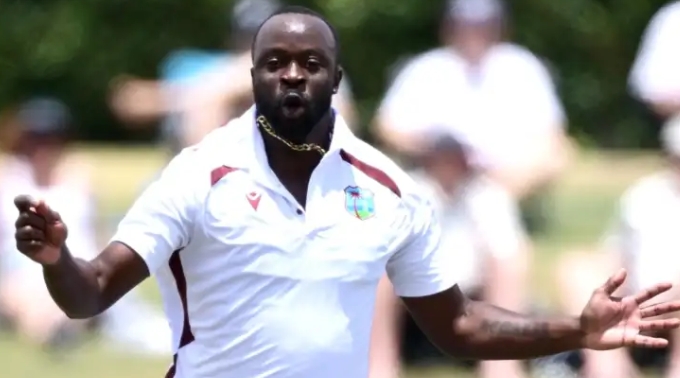 माउंट माउंगानुई टेस्ट: दूसरे दिन के खेल से बाहर हुए केमार रोच, वेस्टइंडीज की बढ़ीं मुश्किलें