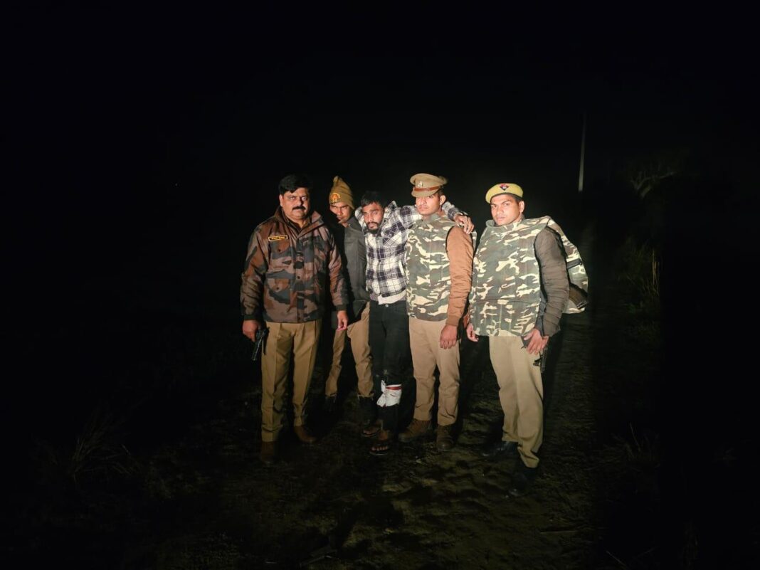 बलिया में पुलिस मुठभेड़: मासूम के अपहरणकर्ता के पैर में लगी गोली, गिरफ्तार