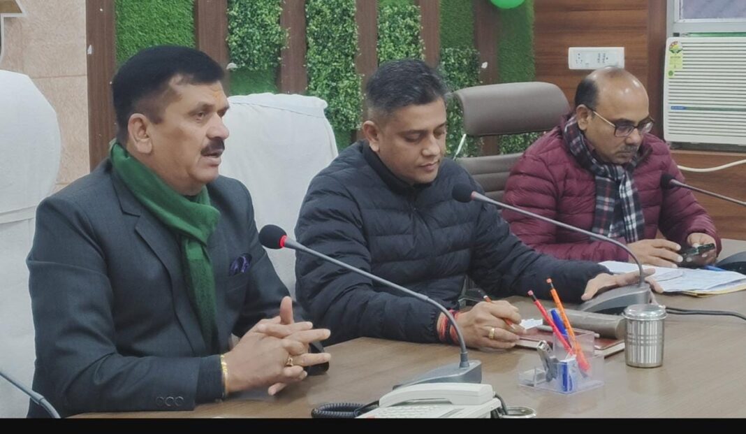 जौनपुर में नशे पर सख्ती, दोहरी दवा बिक्री पर अब होगी कड़ी कार्रवाई