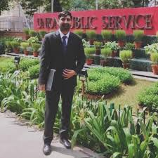 सड़क हादसे में गंभीर रूप से घायल युवा CBI अभियोजक शेख आदिल का इलाज के दौरान निधन