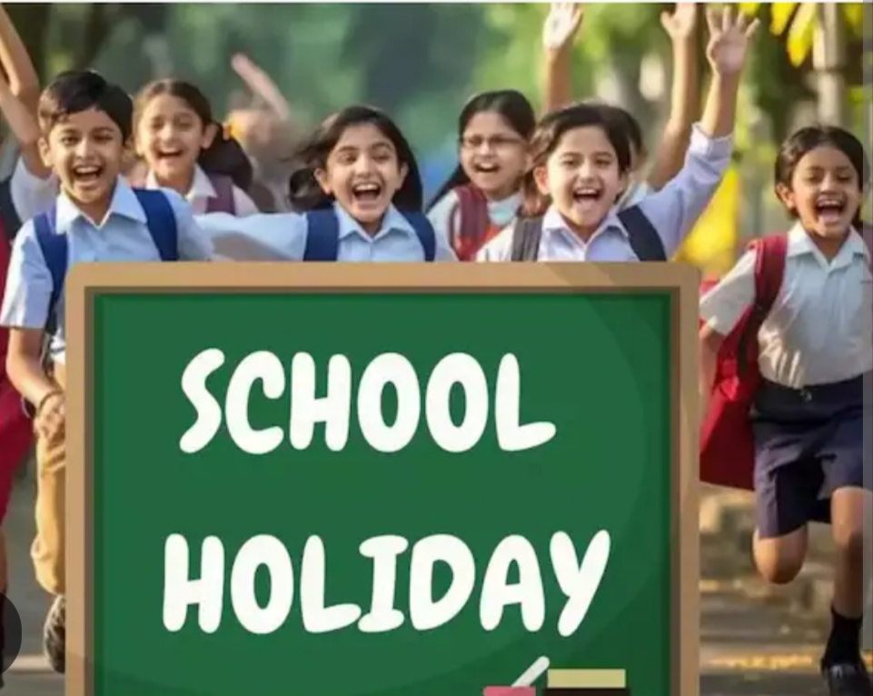 सुलतानपुर में शीतलहर का असर, कक्षा 6 से 12 तक के स्कूल 24 दिसंबर तक बंद