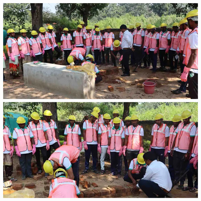 नक्सलवाद त्यागकर लौटे 30 युवाओं ने पूरा किया राजमिस्त्री प्रशिक्षण, अब देंगे विकास को नई गति