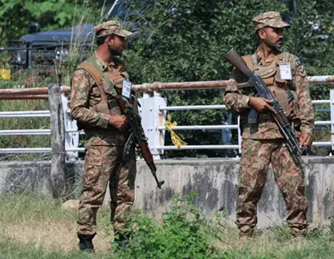 पाकिस्तान में नवंबर में बढ़े आतंकी हमले, सुरक्षा बलों की कार्रवाई में 292 लोग मारे गए: रिपोर्ट