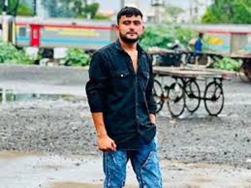 भोपाल में शादी से लौट रहे युवक पर जानलेवा हमला, बदमाशों ने मारी गोली; पत्नी और बहन पर चाकू से वार