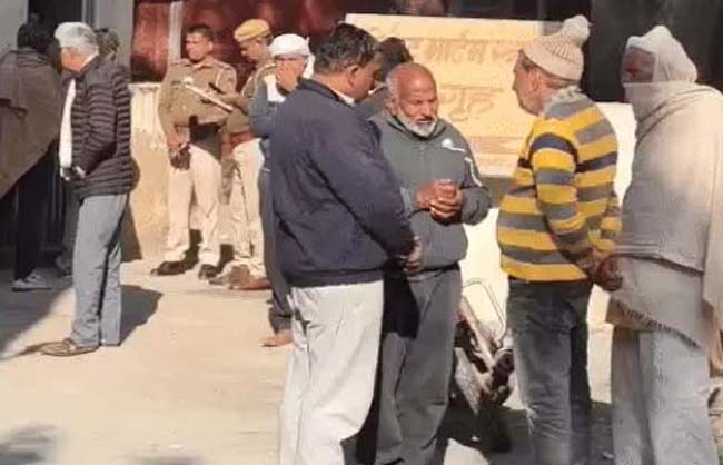 नारनौल में दर्दनाक सड़क हादसा: ट्रक की टक्कर से युवक-युवती की मौत, चालक फरार