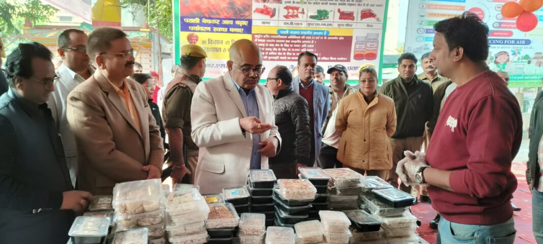 कानपुर में सजा लड्डू बाजार: सर्दी में सेहत बढ़ाने वाले पारंपरिक लड्डू बने आकर्षण