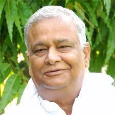 किसानों को निर्धारित दर पर गुणवत्तापूर्ण खाद-बीज उपलब्ध कराने को सरकार प्रतिबद्ध: डॉ. किरोड़ी लाल