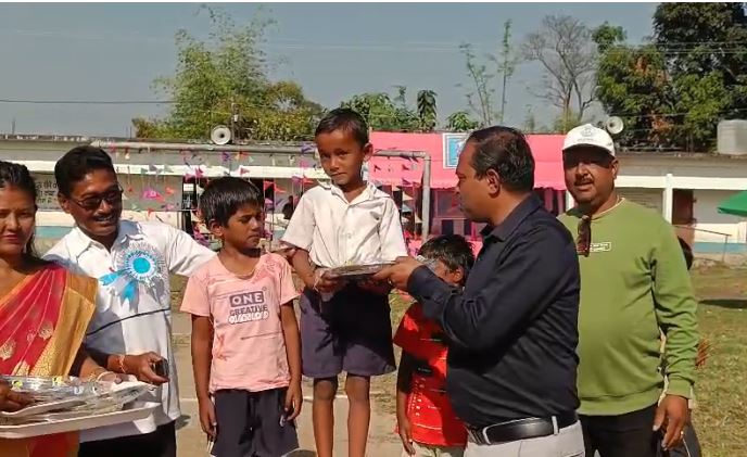 नक्सलबाड़ी में वार्षिक खेल प्रतियोगिता, बच्चों की प्रतिभा ने सबका ध्यान खींचा