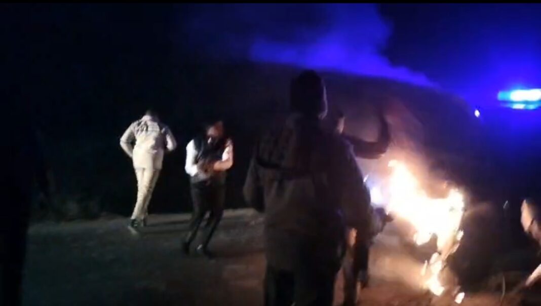 अमेठी में डायल 112 वाहन में शॉर्ट सर्किट से आग, ग्रामीणों की सूझबूझ से टला बड़ा हादसा