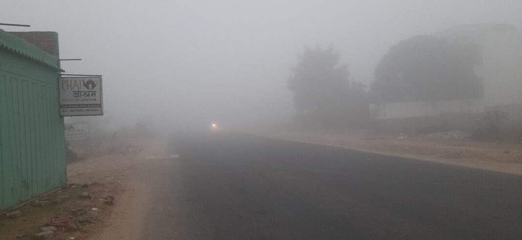 पश्चिमी विक्षोभ के बाद राजस्थान में कोहरे की दस्तक, सीमावर्ती जिलों में दृश्यता 50 मीटर से कम