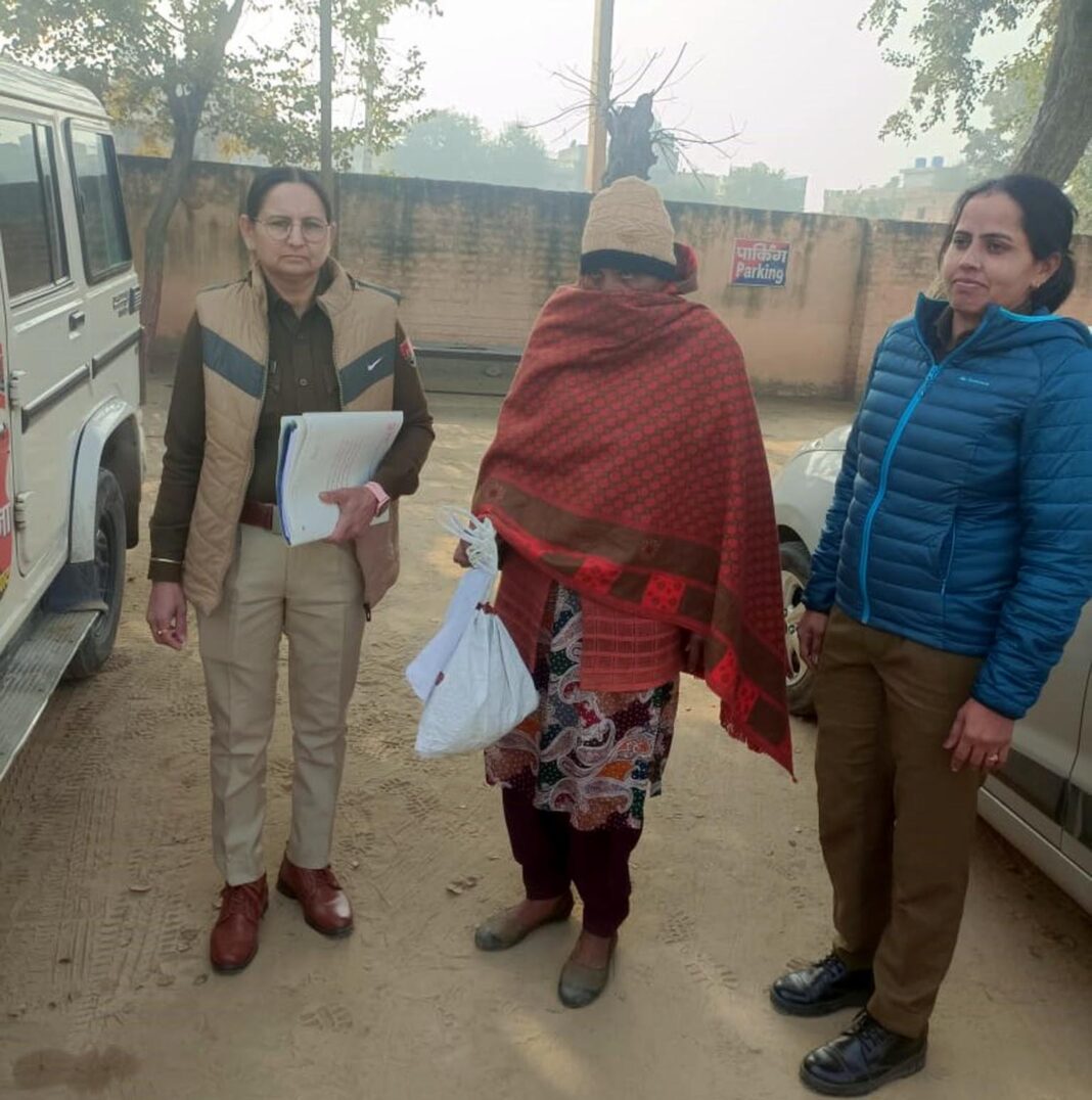 फतेहाबाद में महिला नशीली गोलियों और गांजा के साथ गिरफ्तार