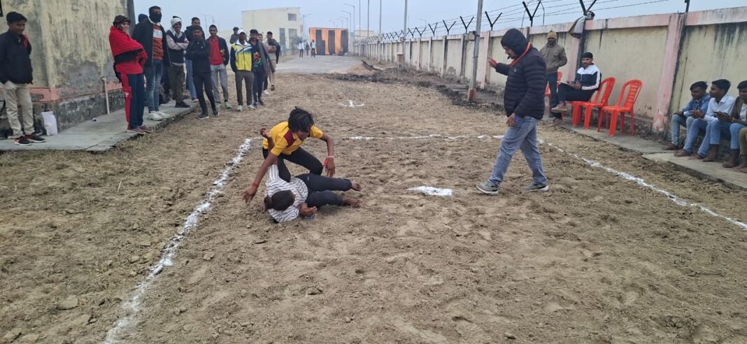 खेलकूद से मानसिक सुदृढ़ता और शारीरिक स्वास्थ्य का विकास होता है : जिलाधिकारी