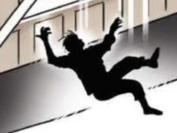 Noida Student Suicide Case: बीटेक छात्र की मौत, हॉस्टल में हंगामा और जांच जारी