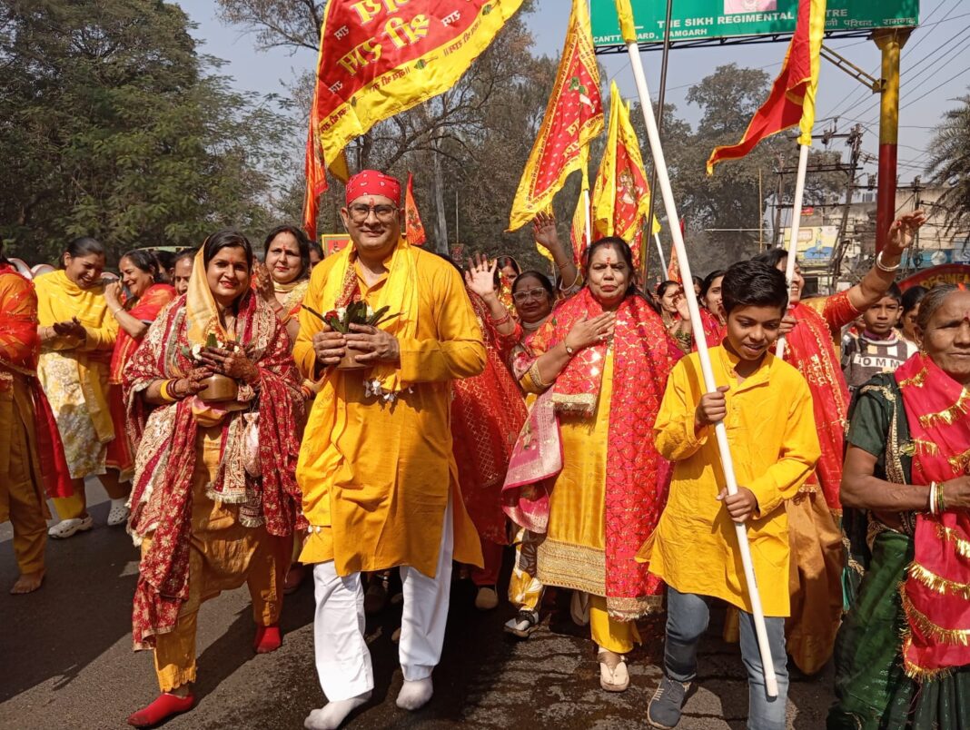 Ramgarh: माता वैष्णो देवी मंदिर के 35वें वार्षिकोत्सव पर भव्य कलश यात्रा, गूंजा ‘जय माता दी’