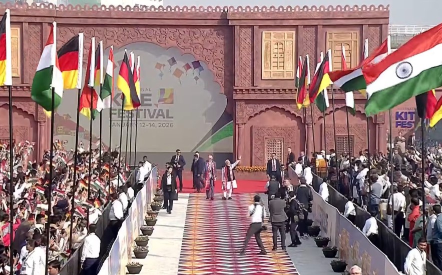 Sabarmati Kite Festival: पीएम मोदी और जर्मन चांसलर फ्रेडरिक मर्ज ने उड़ाई हनुमान पतंग