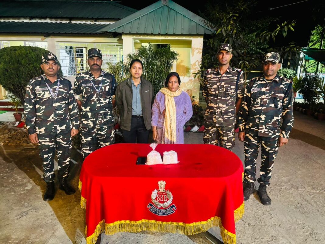Indo-Nepal Border Smuggling: इंडो-नेपाल सीमा पर चांदी की तस्करी नाकाम, महिला गिरफ्तार