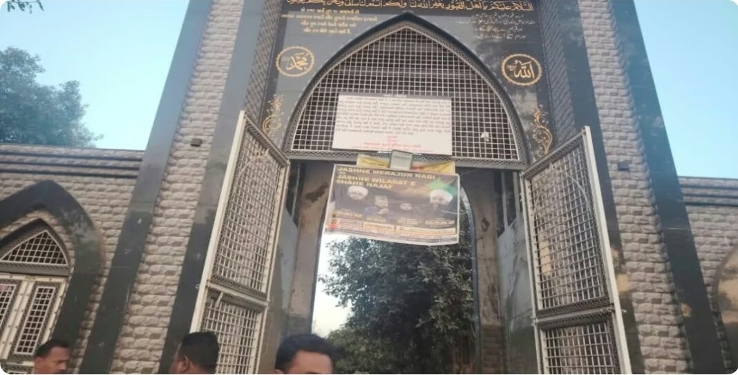 अहमदाबाद में चारतोड़ा कब्रिस्तान की 300 कब्रों को हटाने का नोटिस, गोमतीपुर में बढ़ा विवाद