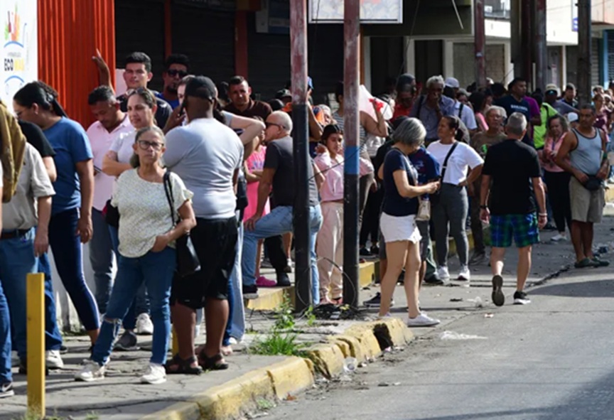 अमेरिका में पेश होंगे वेनेजुएला के राष्ट्रपति मादुरो और उनकी पत्नी, नार्को-टेररिज्म केस में सुनवाई