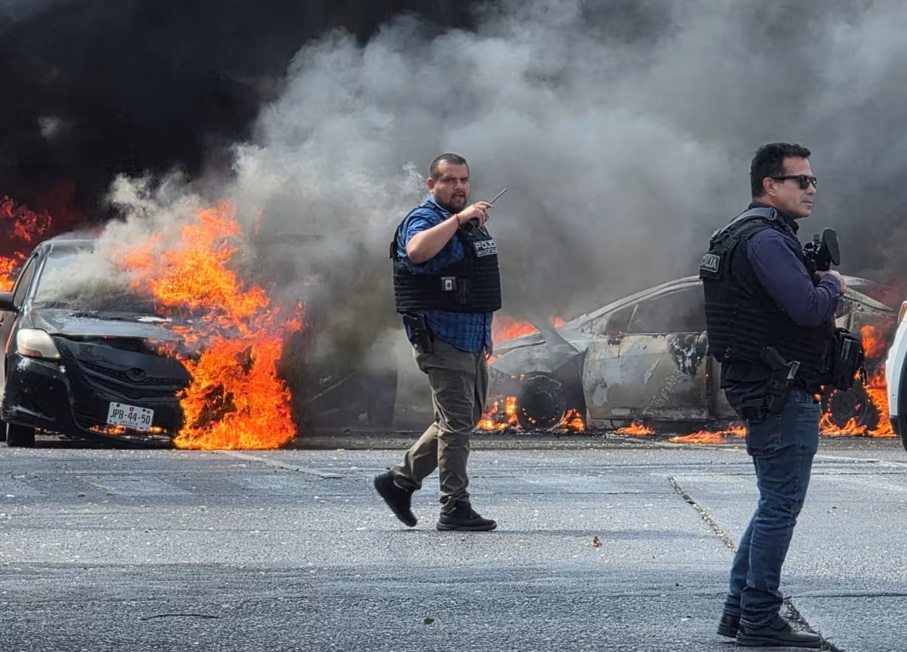 Mexico Violence Alert: एल मेंचो की मौत के बाद हिंसा, अमेरिका-कनाडा ने जारी किया ट्रैवल एडवाइजरी