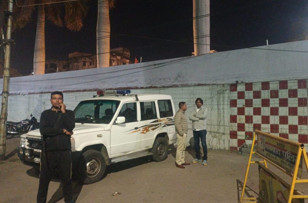 Dhanbad Bombing During Civic Polls: सिंह मेंशन में बमबाजी, पुलिस अलर्ट