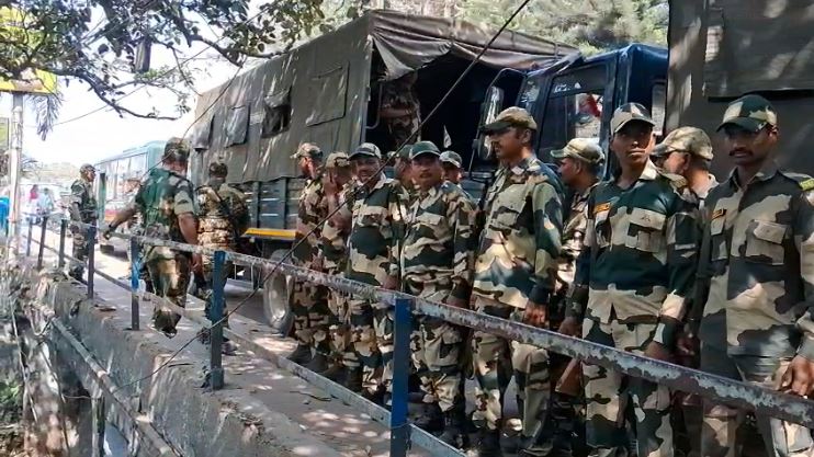 सिलीगुड़ी ‘चिकन नेक’ कॉरिडोर में बीएसएफ का बड़ा सुरक्षा अभियान, महानंदा ब्रिज पर सघन जांच